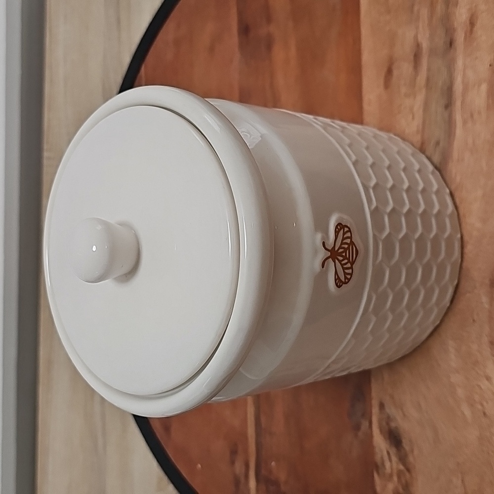 Heartland Hive Honeycomb Ceramic Canister with lid - Picture 2 of 6